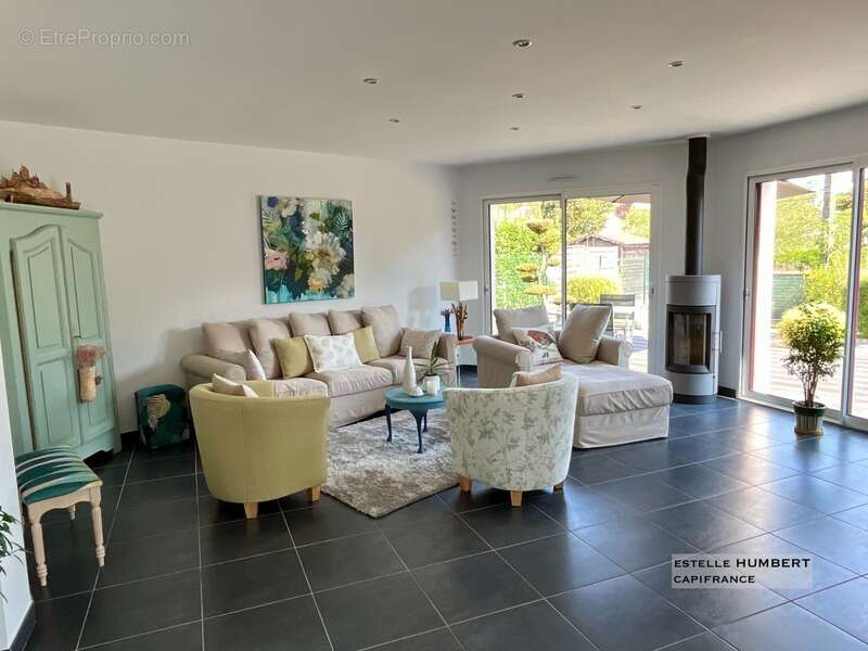 Maison à FONTENAY-LE-COMTE