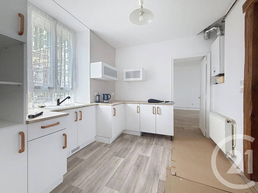 Appartement à CANNES-ECLUSE