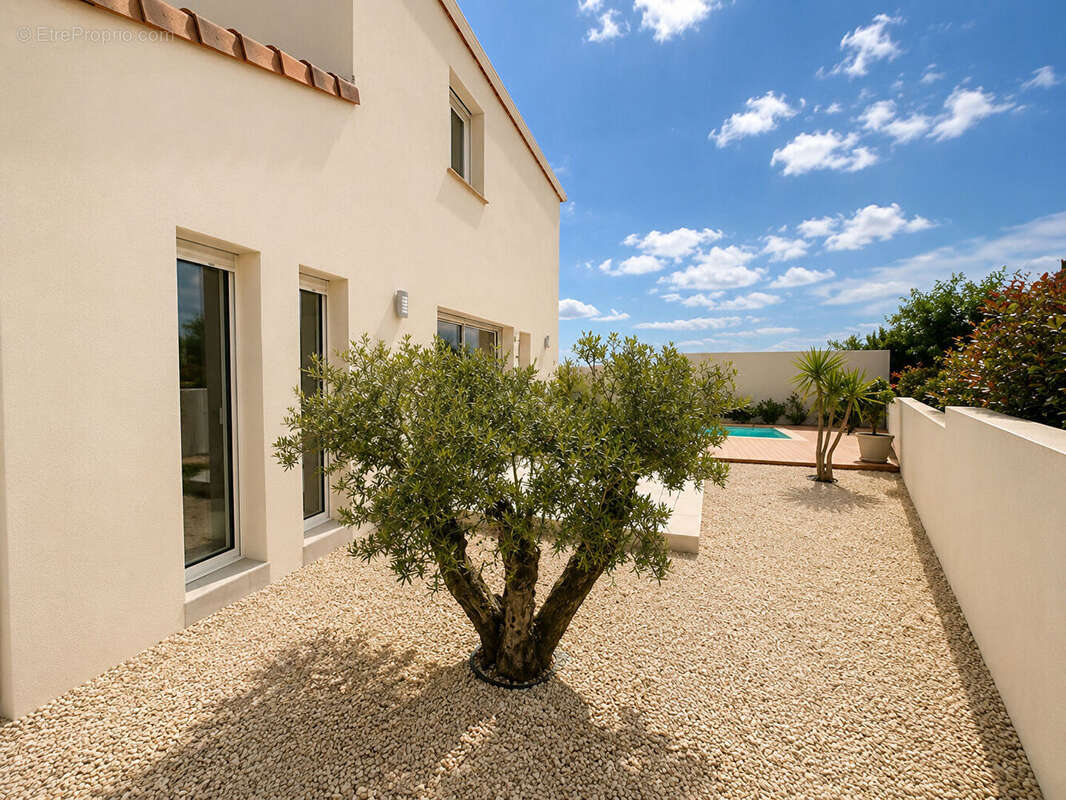 Maison à CORNEILHAN