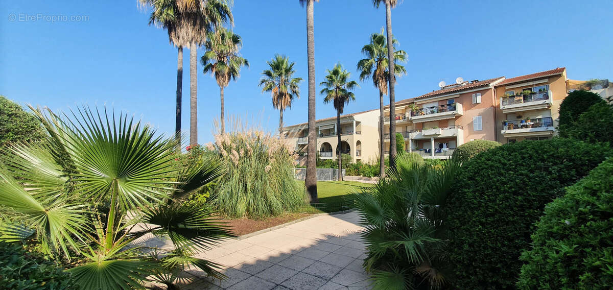 Appartement à LE CANNET