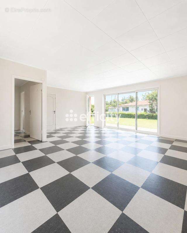 Maison à POITIERS