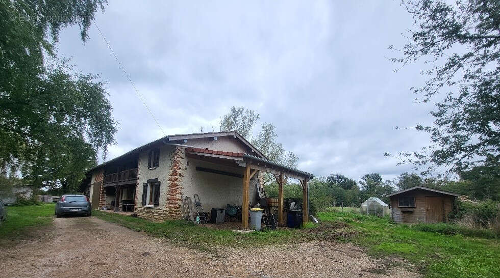 Maison à CONDEISSIAT