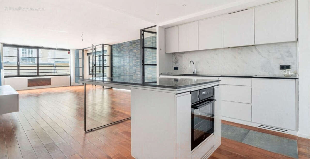 Appartement à PARIS-11E