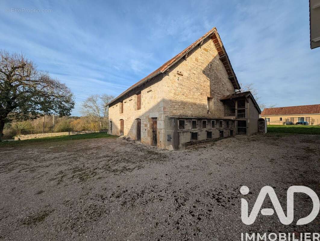 Photo 9 - Maison à CONDAT