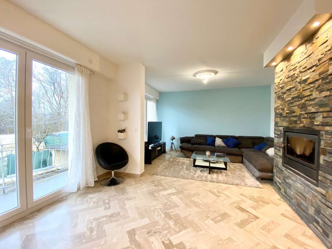 Appartement à CHARLEVILLE-MEZIERES