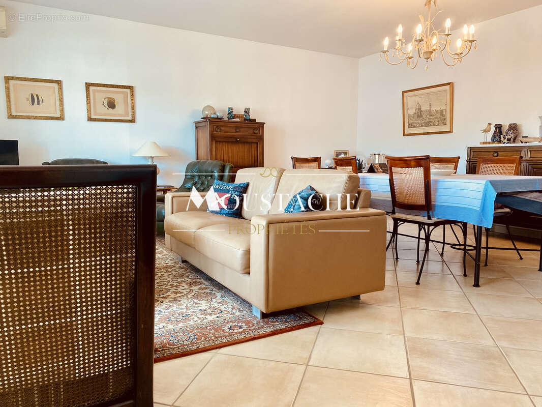 Bel appartement dans résidence sécurisée - terrasse en coeur de ville - - photo 4