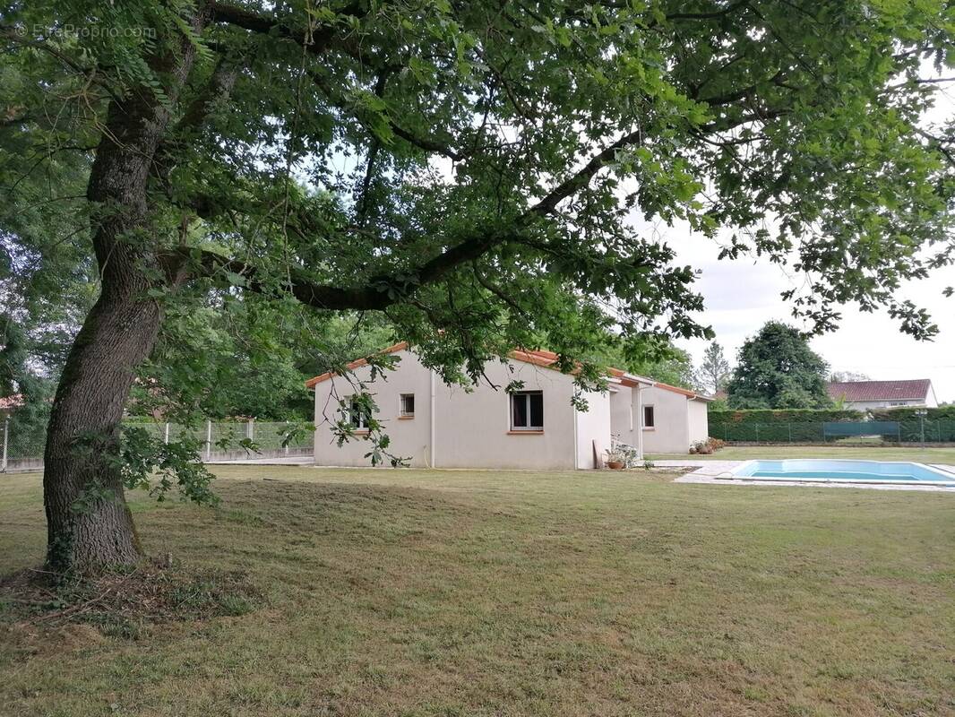 Maison à BONREPOS-SUR-AUSSONNELLE