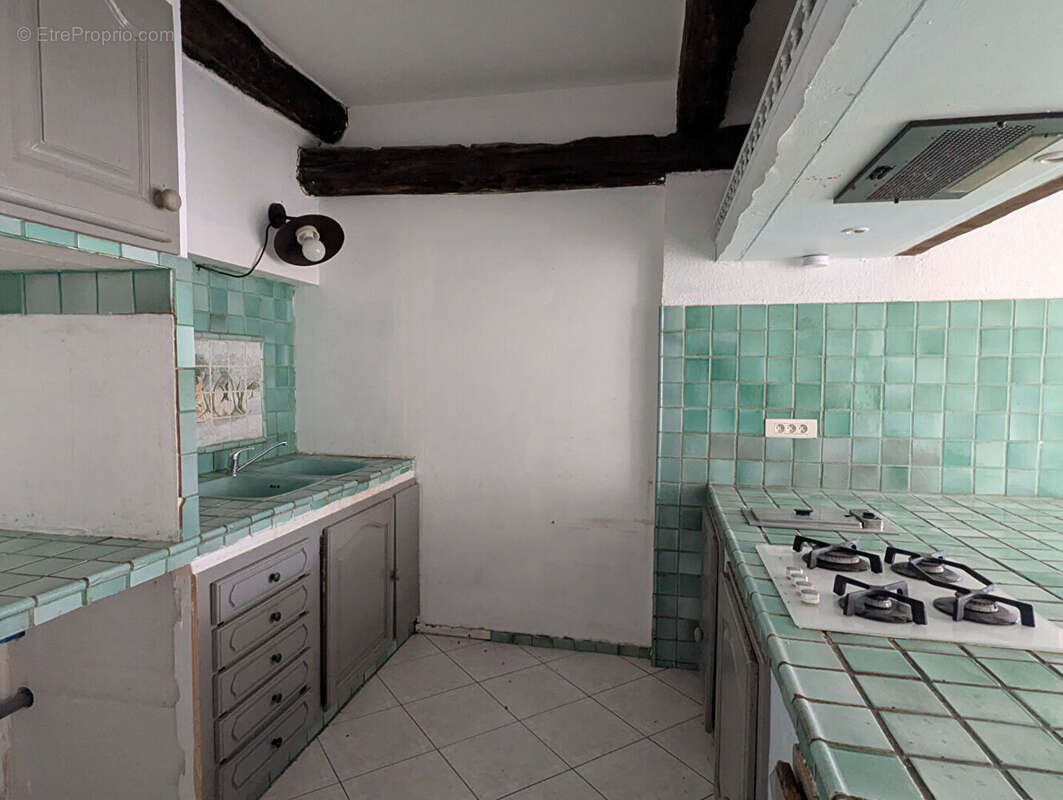 Appartement à SALERNES