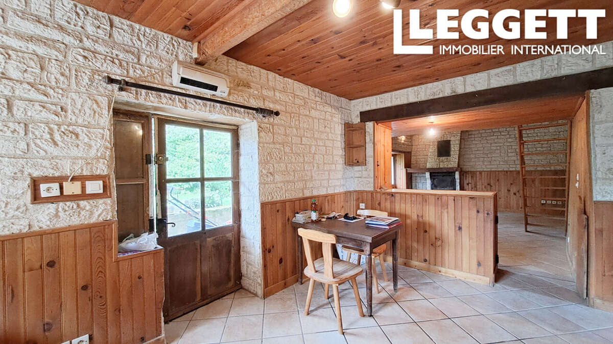 Maison à LONGRE