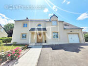 Maison à CHATEAUNEUF-SUR-SARTHE