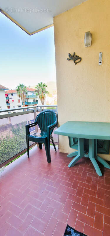 Appartement de type t1 avec balcon, grenier et place de stationnement a amelie-les-bains - photo 9