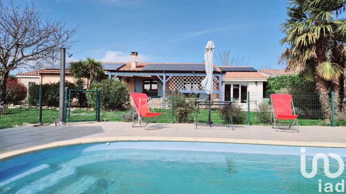 Photo 2 - Maison à LEGUEVIN