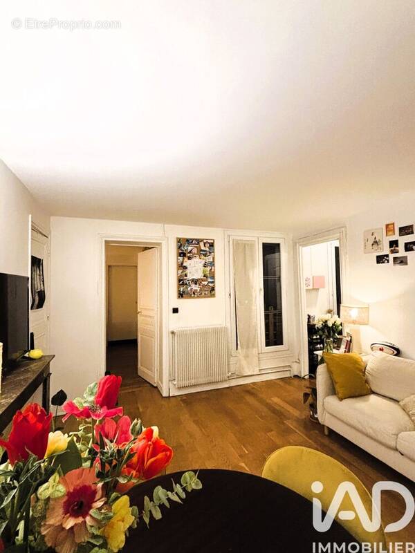 Photo 1 - Appartement à PARIS-18E