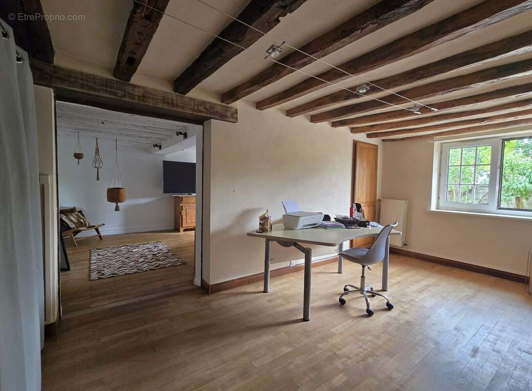 Maison à VOIVRES-LES-LE-MANS