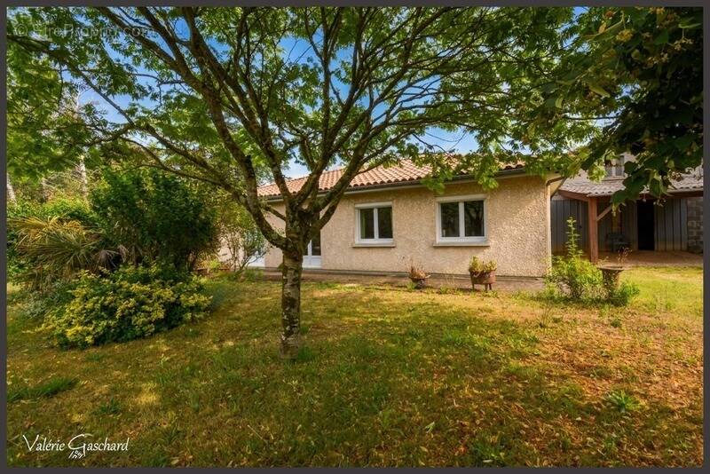 Maison à SABLONS