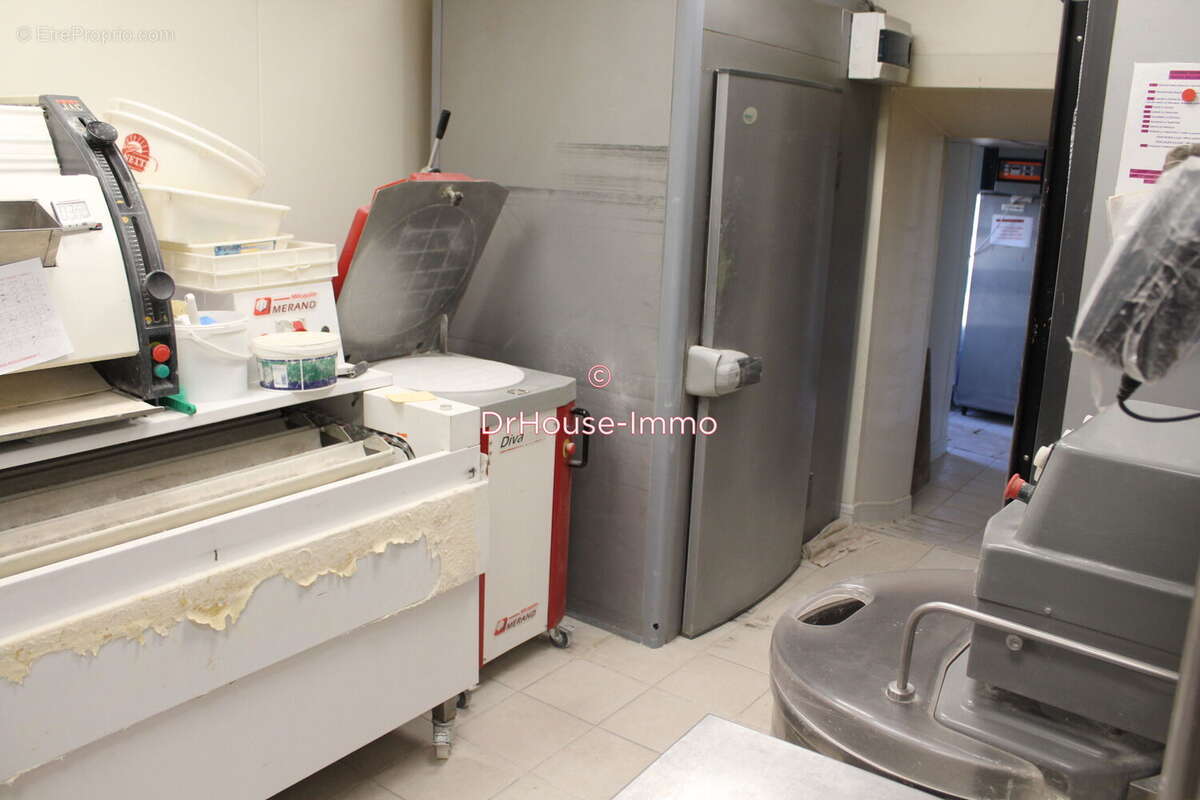 Commerce à CHADURIE