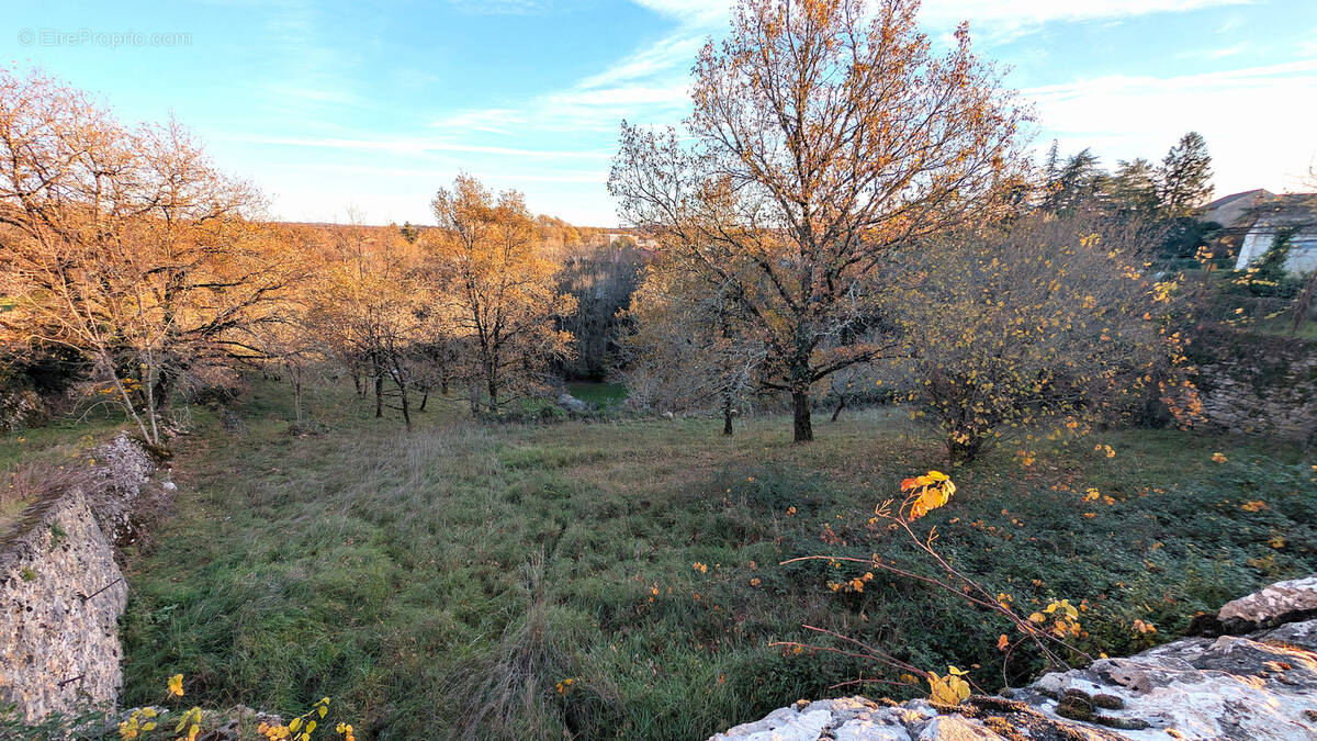 Terrain à GRAMAT