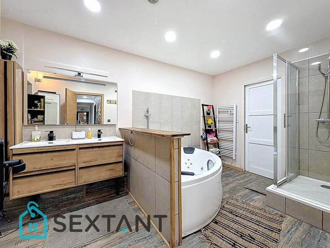 Maison à MONTIVILLIERS