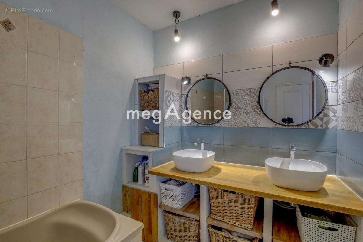 Maison à LESCURE-D'ALBIGEOIS