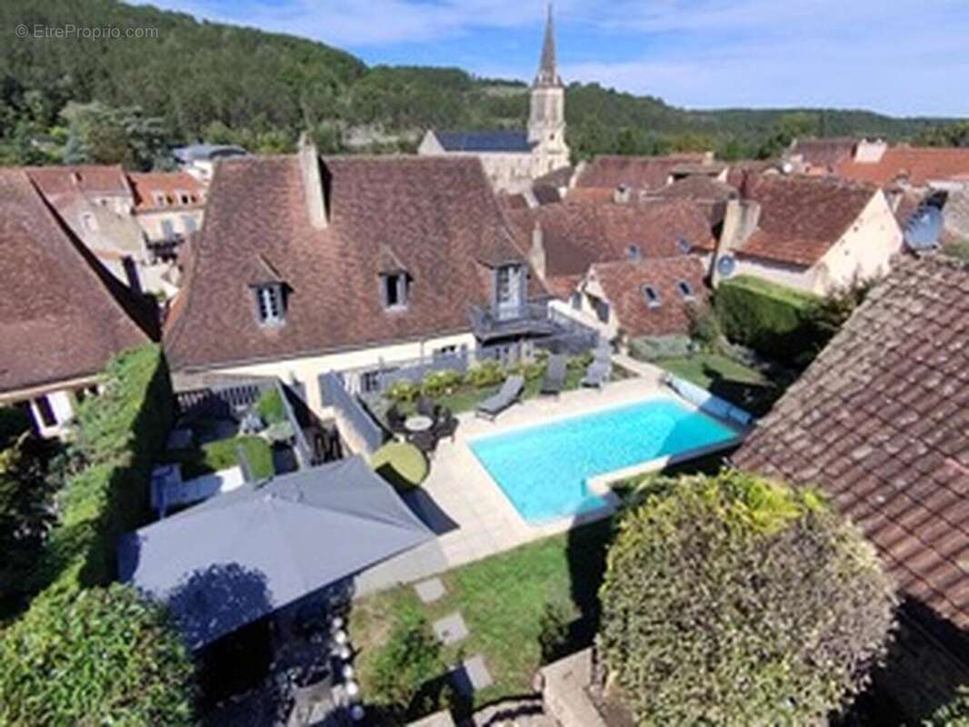 HOVER202509271758967686714 - Maison à LE BUGUE