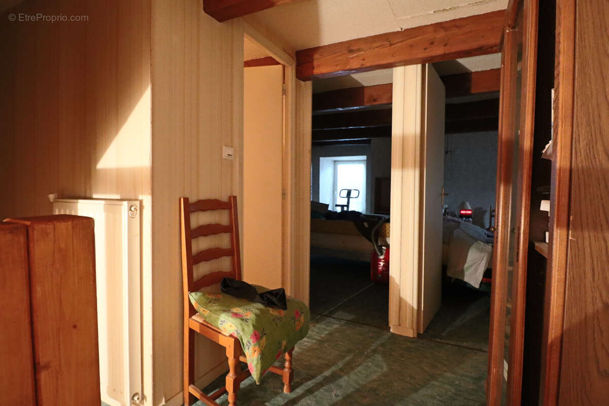 Maison à SAINT-SULPICE