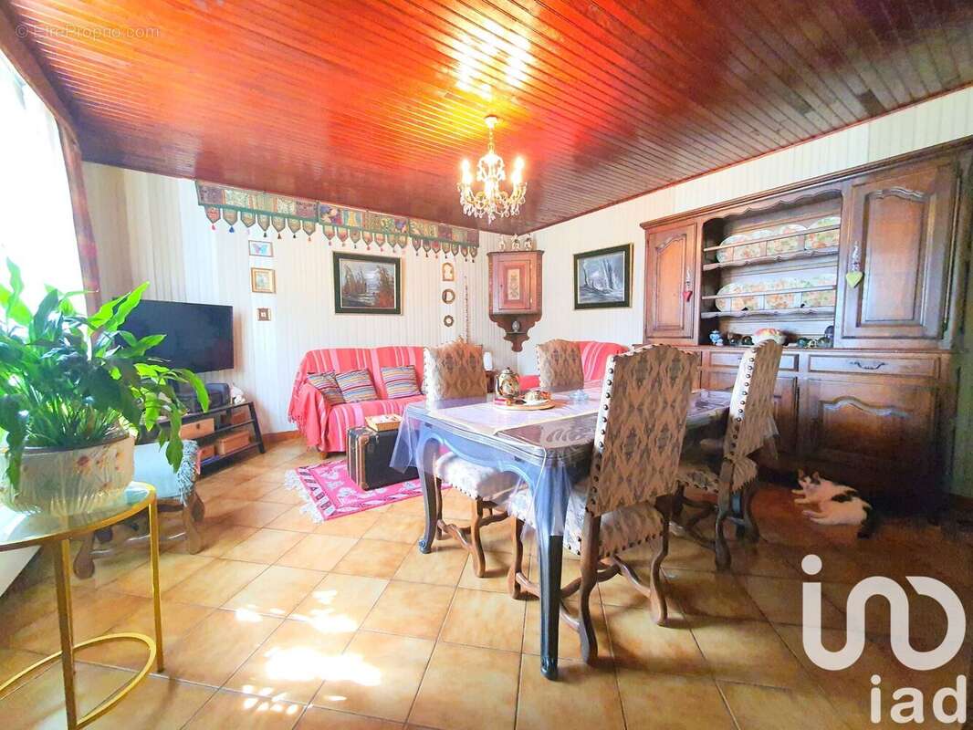 Maison 110 m² à Vauvillers  - photo 7