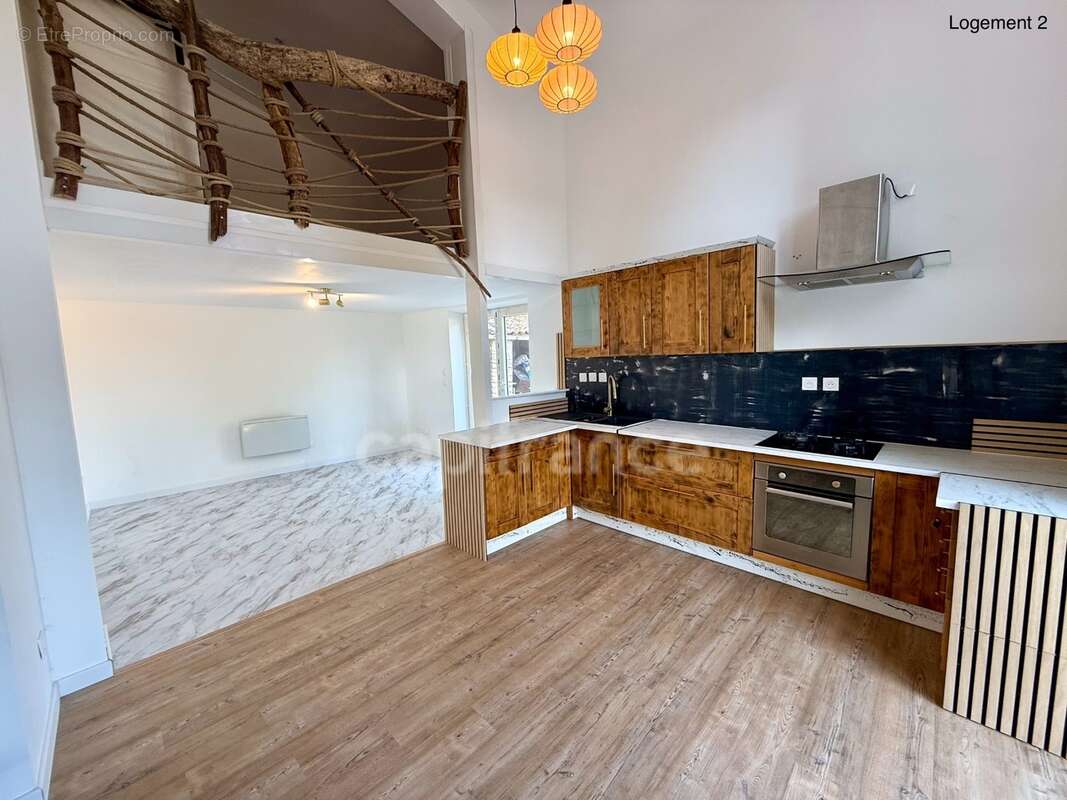 Maison avec deux logements indépendants : une opportunité rare pour habiter, investir ou réunir plusieurs générations - photo 28