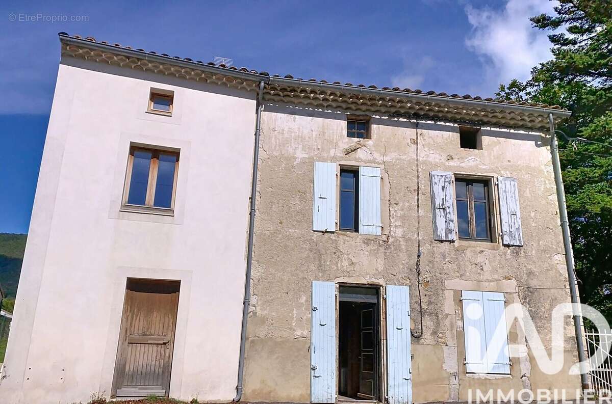272 m² à Le Poet-Laval  - photo 6