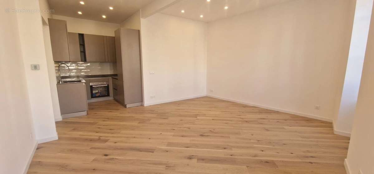 Appartement à MENTON