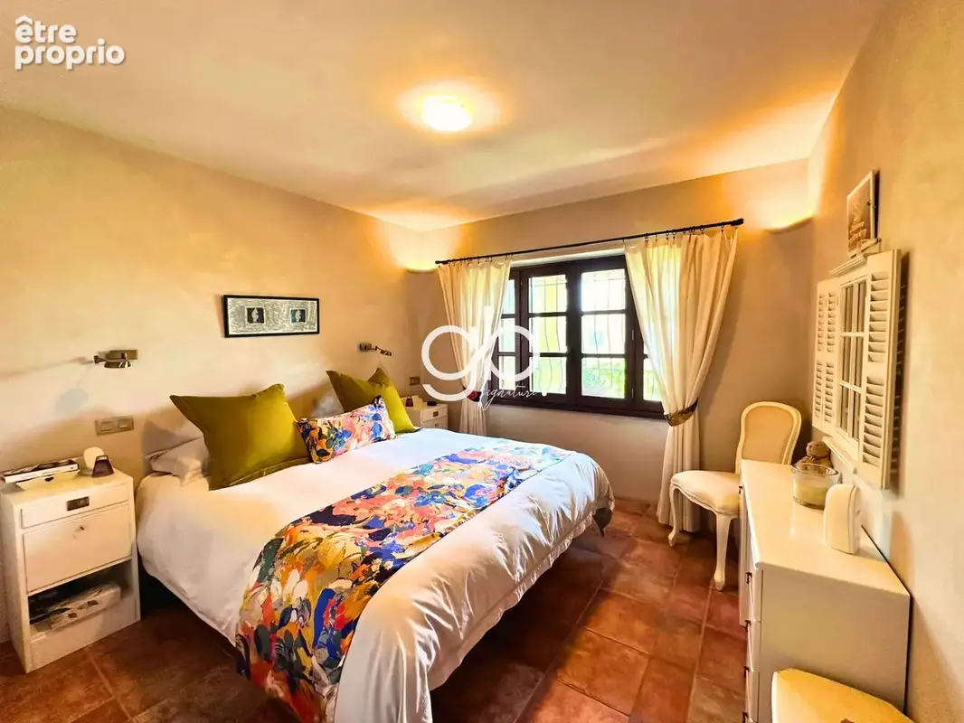 Mas à vendre proche sommières - 440 m2 - 7 chambres - piscine chauffée -  ascenseur - vue cévennes - photo 17