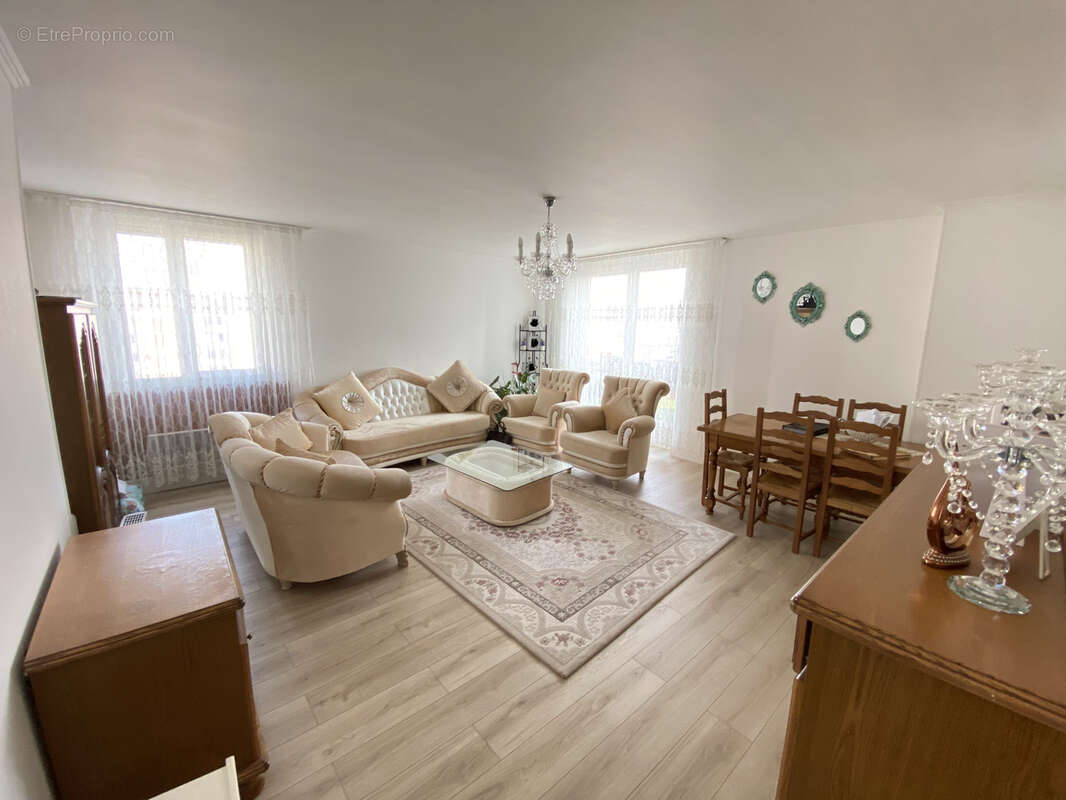 Appartement à EVRY