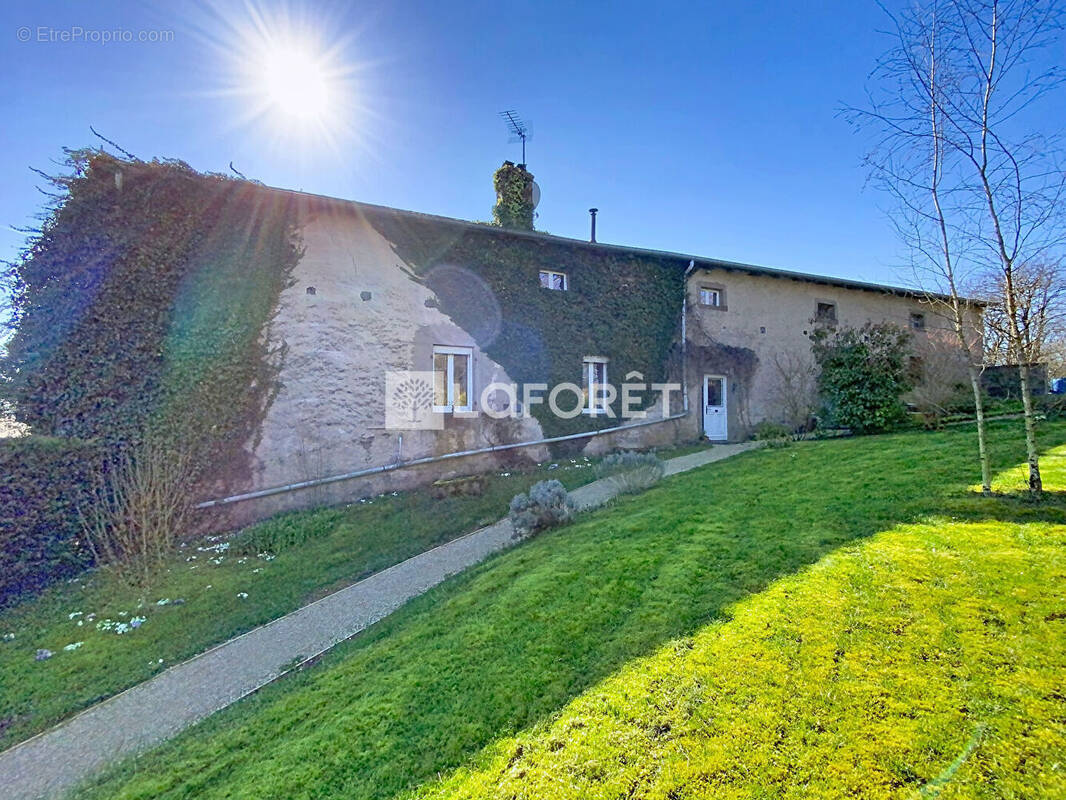 Maison à MATTAINCOURT