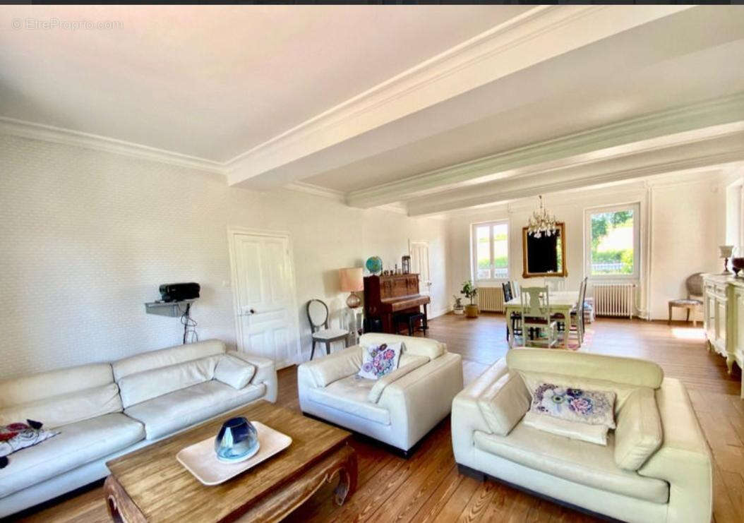 Maison à BLANZY