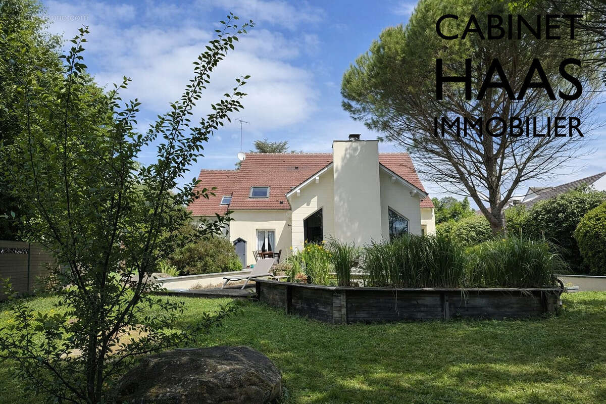 Maison à VULAINES-SUR-SEINE