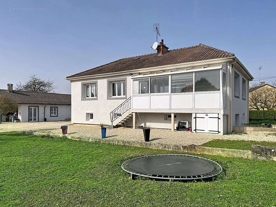 Maison à LOISY-SUR-MARNE