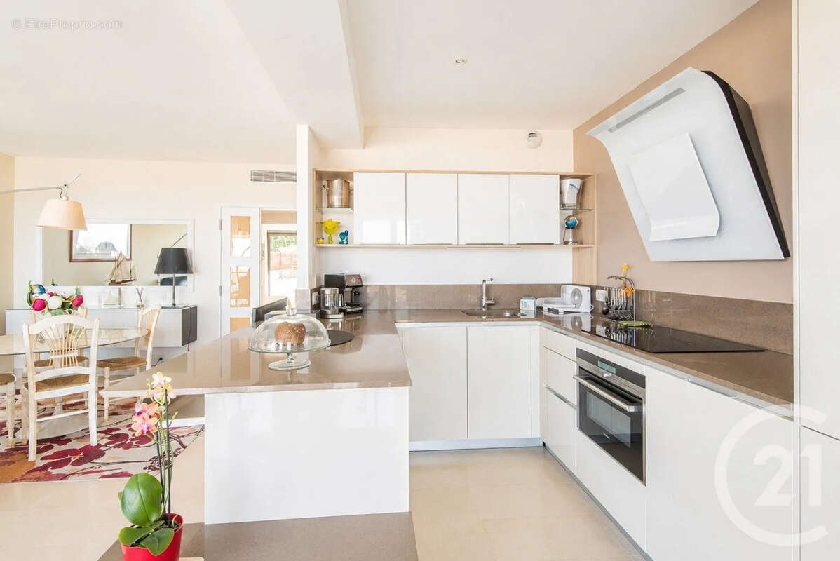 Appartement à VILLEFRANCHE-SUR-MER