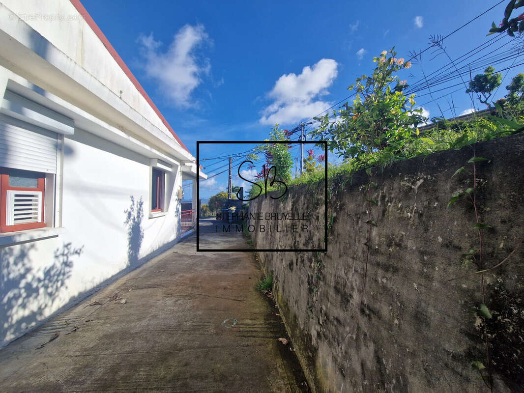 Maison à FORT-DE-FRANCE