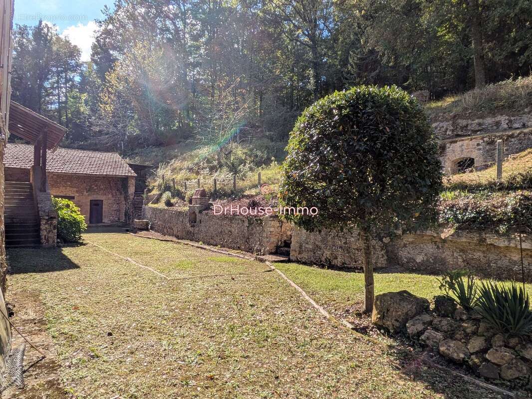 Autre à VILLEFRANCHE-DU-PERIGORD