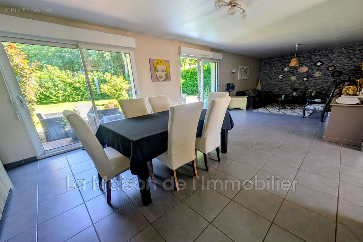 Maison 114 m² à Preaux  - photo 3