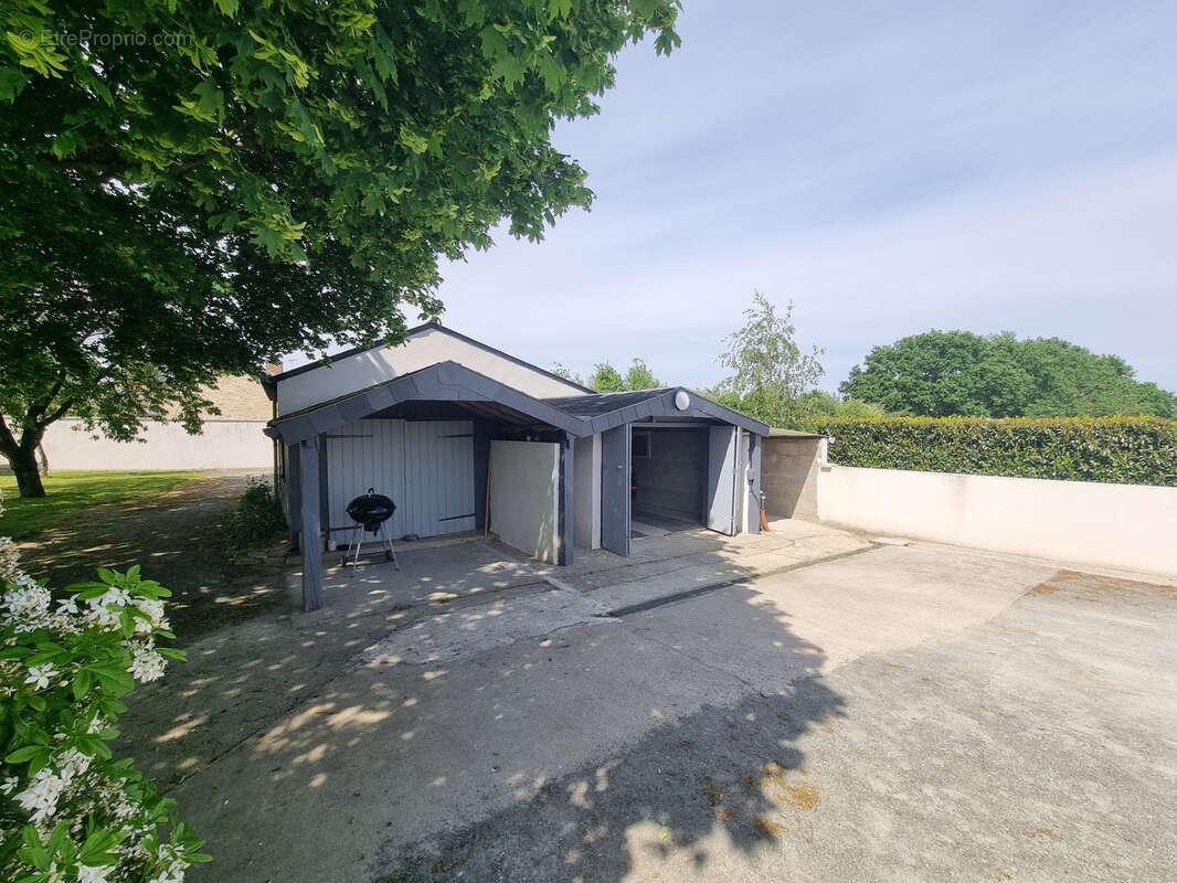 Maison à LA POUEZE