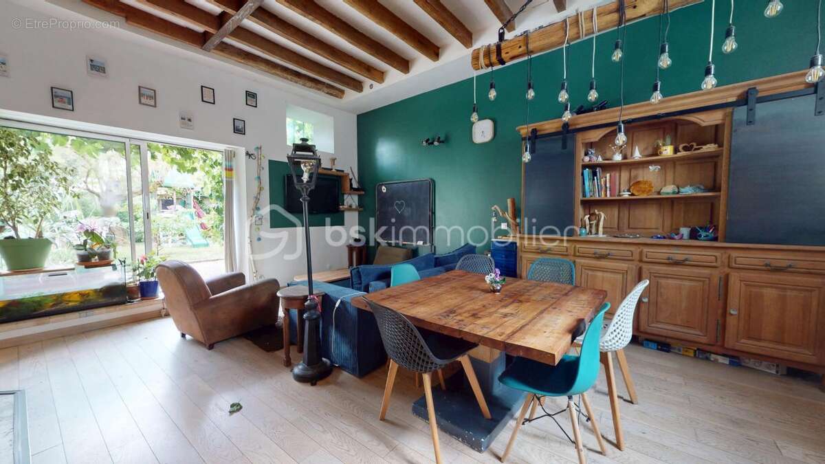 Maison à BEAUNE-LA-ROLANDE