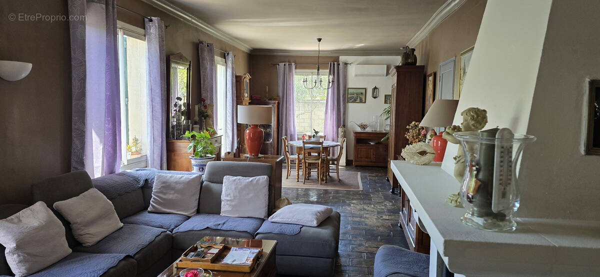 Maison à MORIERES-LES-AVIGNON