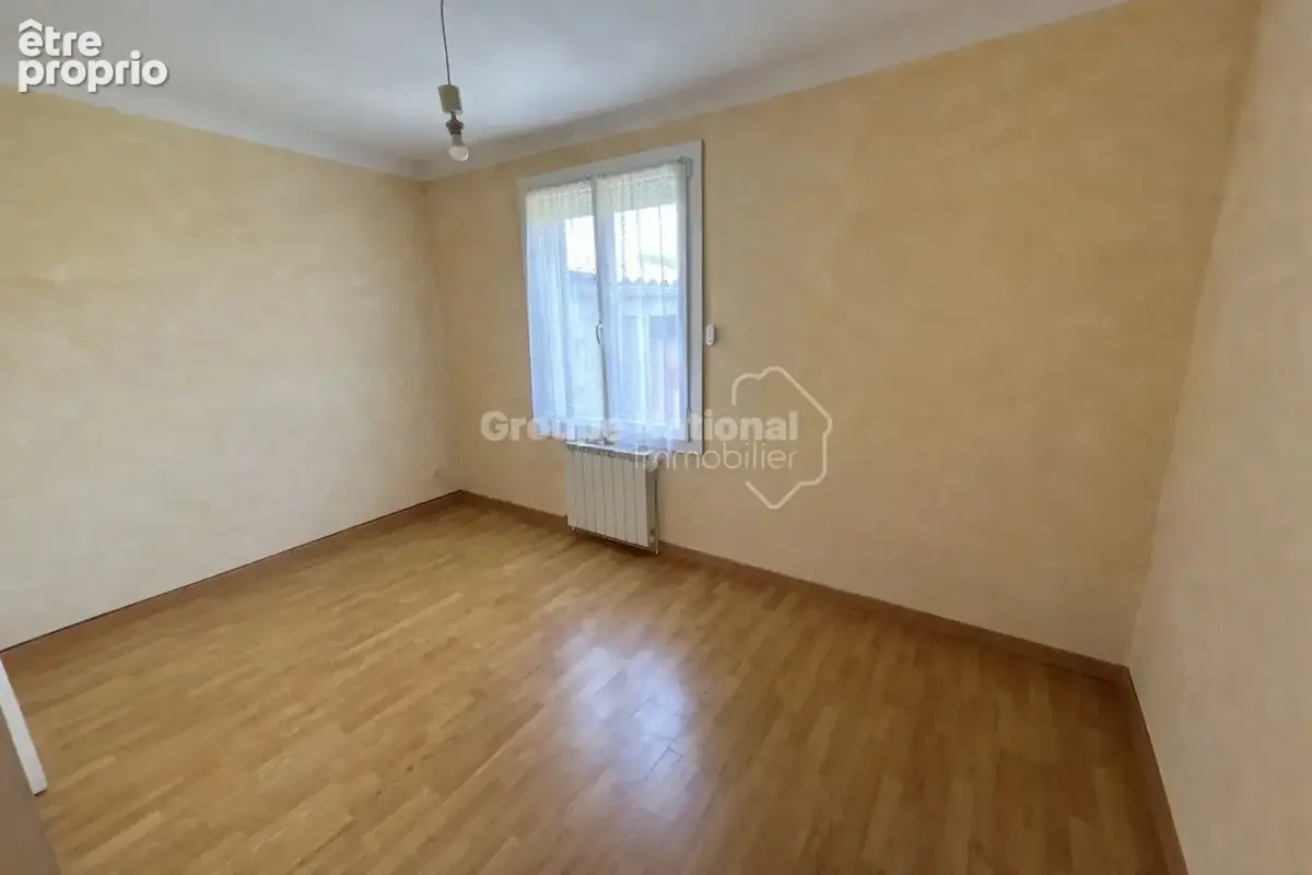 Maison 5 chambres sur parcelle de 1364 m² avec piscine et grand garage - Aubignan - photo 10
