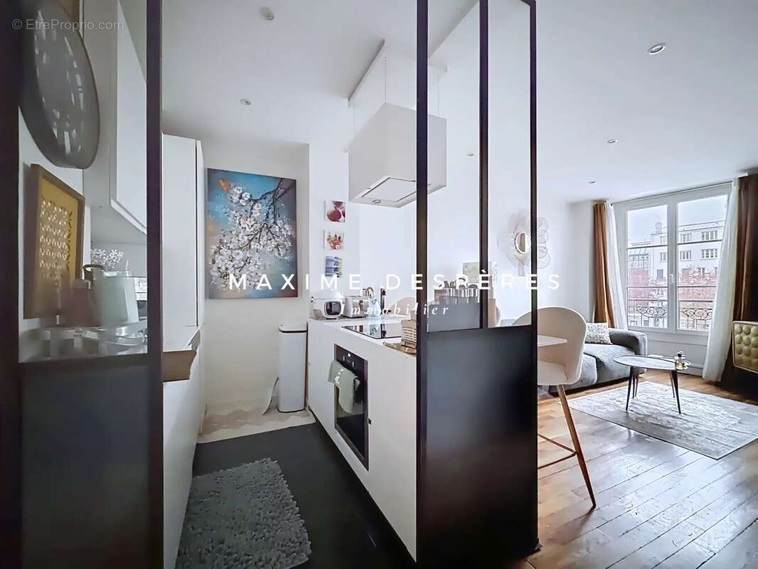 Appartement à NEUILLY-SUR-SEINE