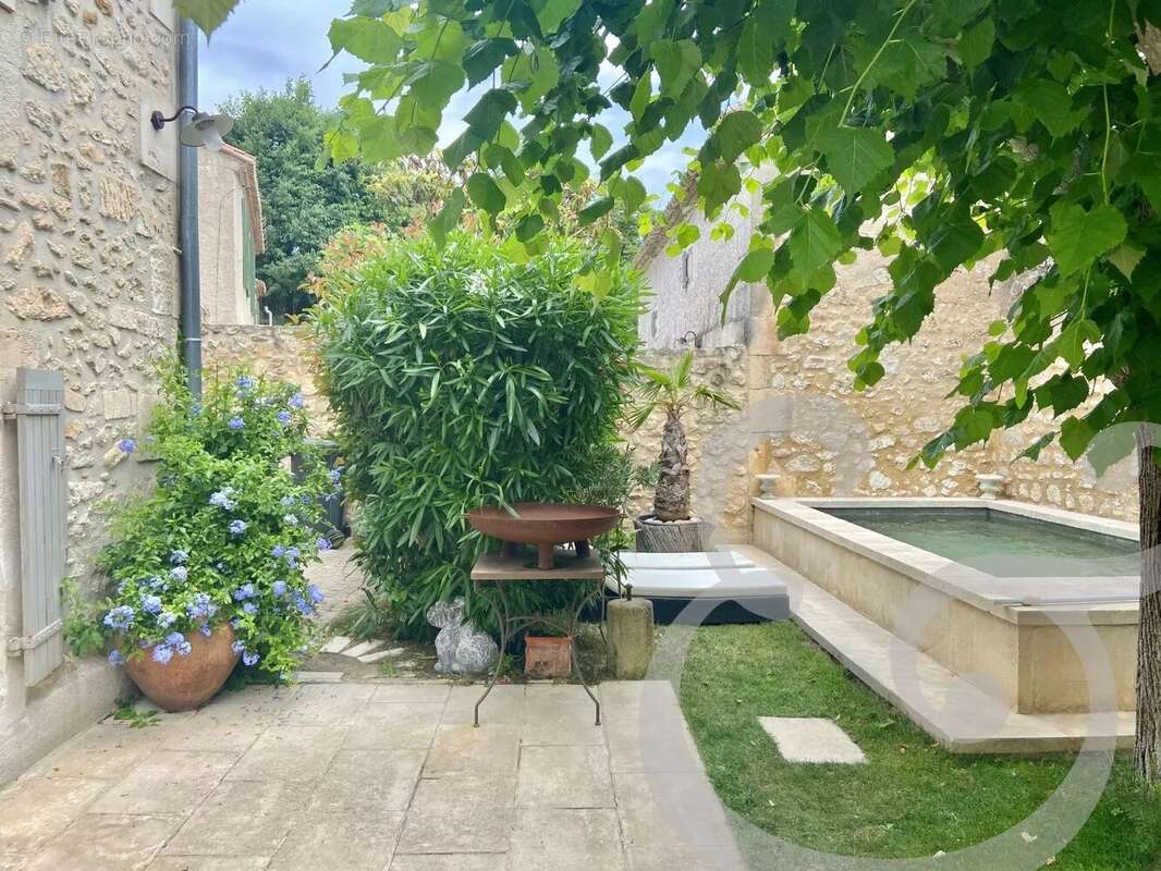 Appartement à PARADOU