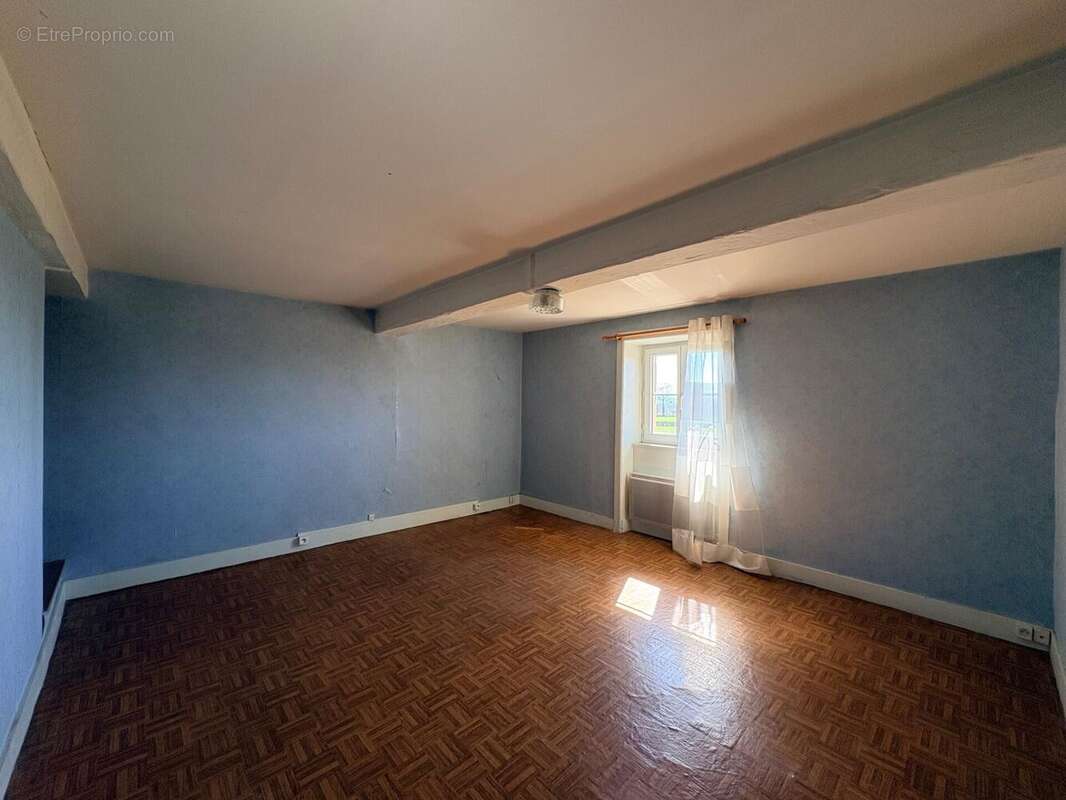 Photo 5 - Maison à SAINT-CHRISTOPHE-EN-BRIONNAIS