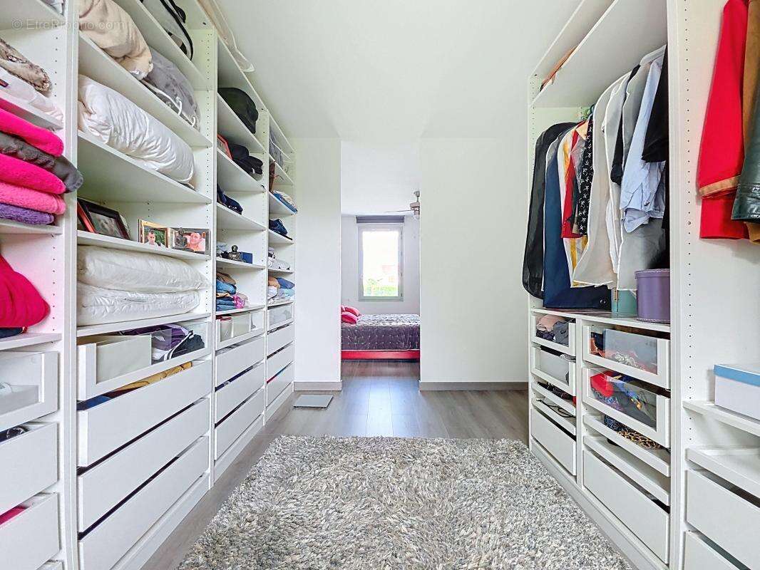 Maison à CHASSE-SUR-RHONE