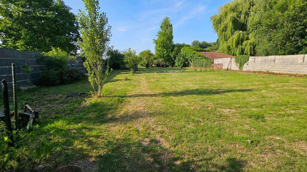 Maison à FRIERES-FAILLOUEL