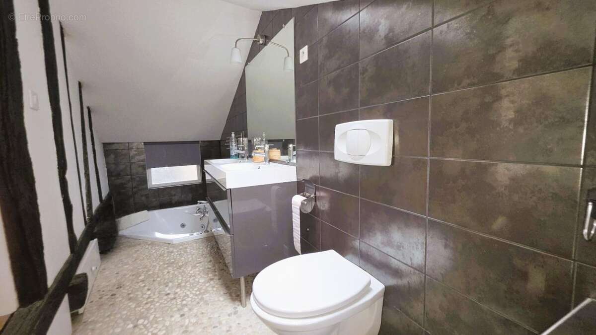 Appartement à SAINT-ANTONIN-NOBLE-VAL