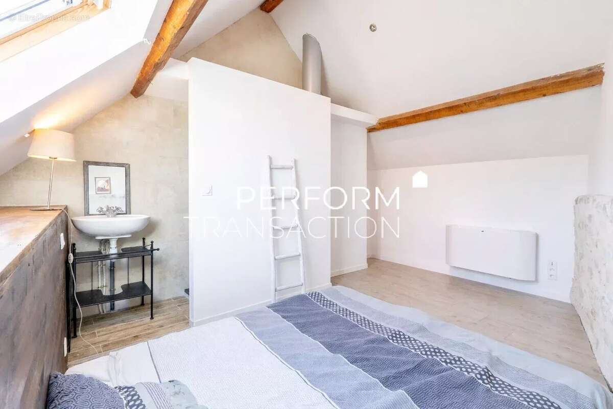COUP DE CŒUR : Maison en pierre d'environ 170 m² - photo 13